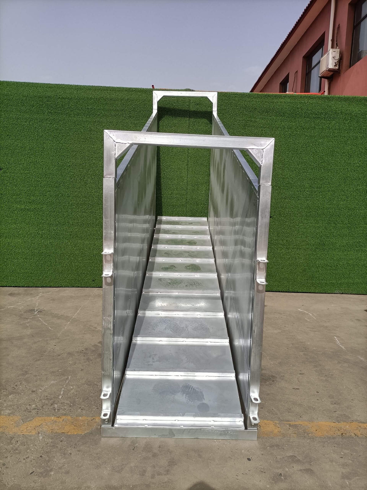 Top Rack Sheep Loading Ramp 3m Long Standard Sheep Loading Ramp, adjustable height – Mixsteel