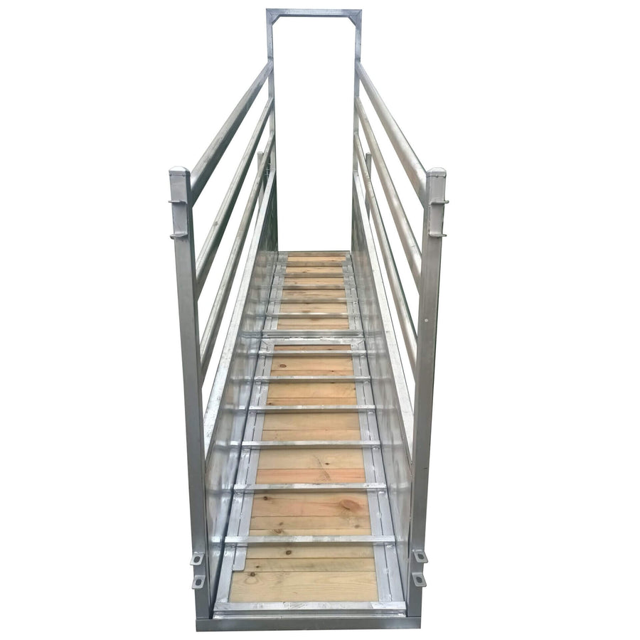 Cattle loading ramp with timber floor - 3.6m long – Mixsteel