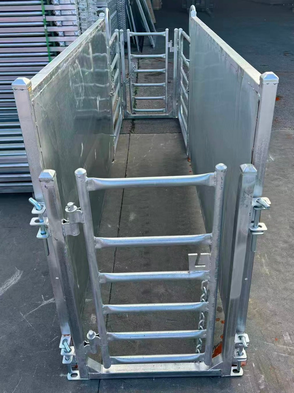 Economical Sheep Drafting Race with Blind Panel - 1.26mm high x 3.2m long