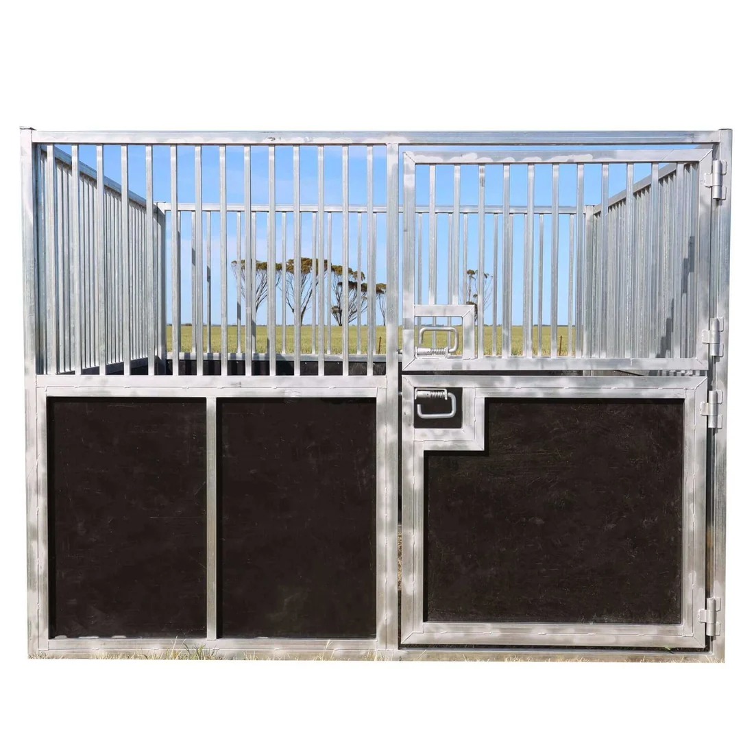 2.2m H x 2.9m L Horse Stable